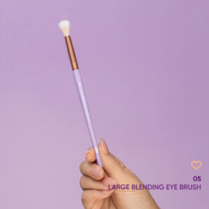 05 Large Blending Eye Brush - Pennello Occhi per Sfumatura Largo